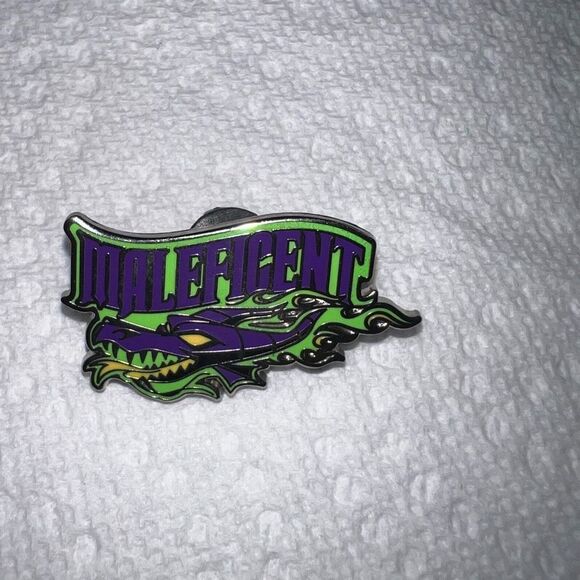 Disney Maleficent Sleeping Beauty Fantasyland Football Logo Mystery Pack Pin - Picture 2 of 5